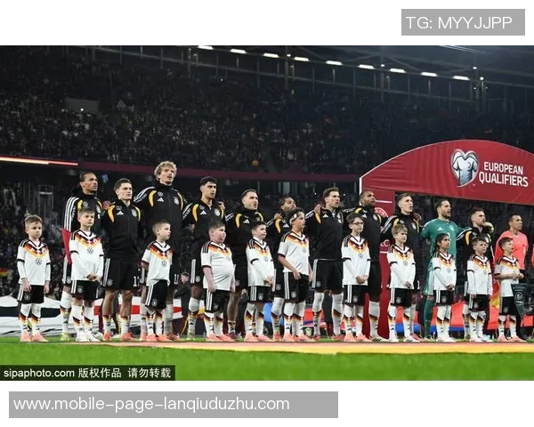 不同国家队父子档盘点卢卡库齐达内维阿父子同台竞技